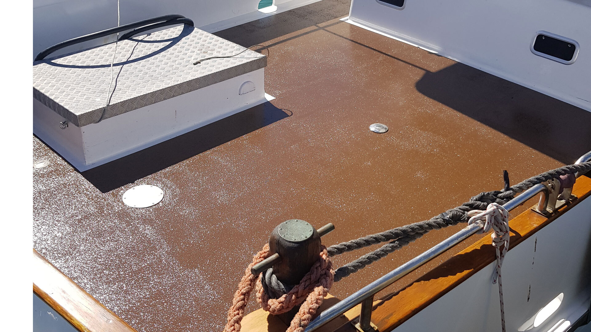 Non slip deck 104219