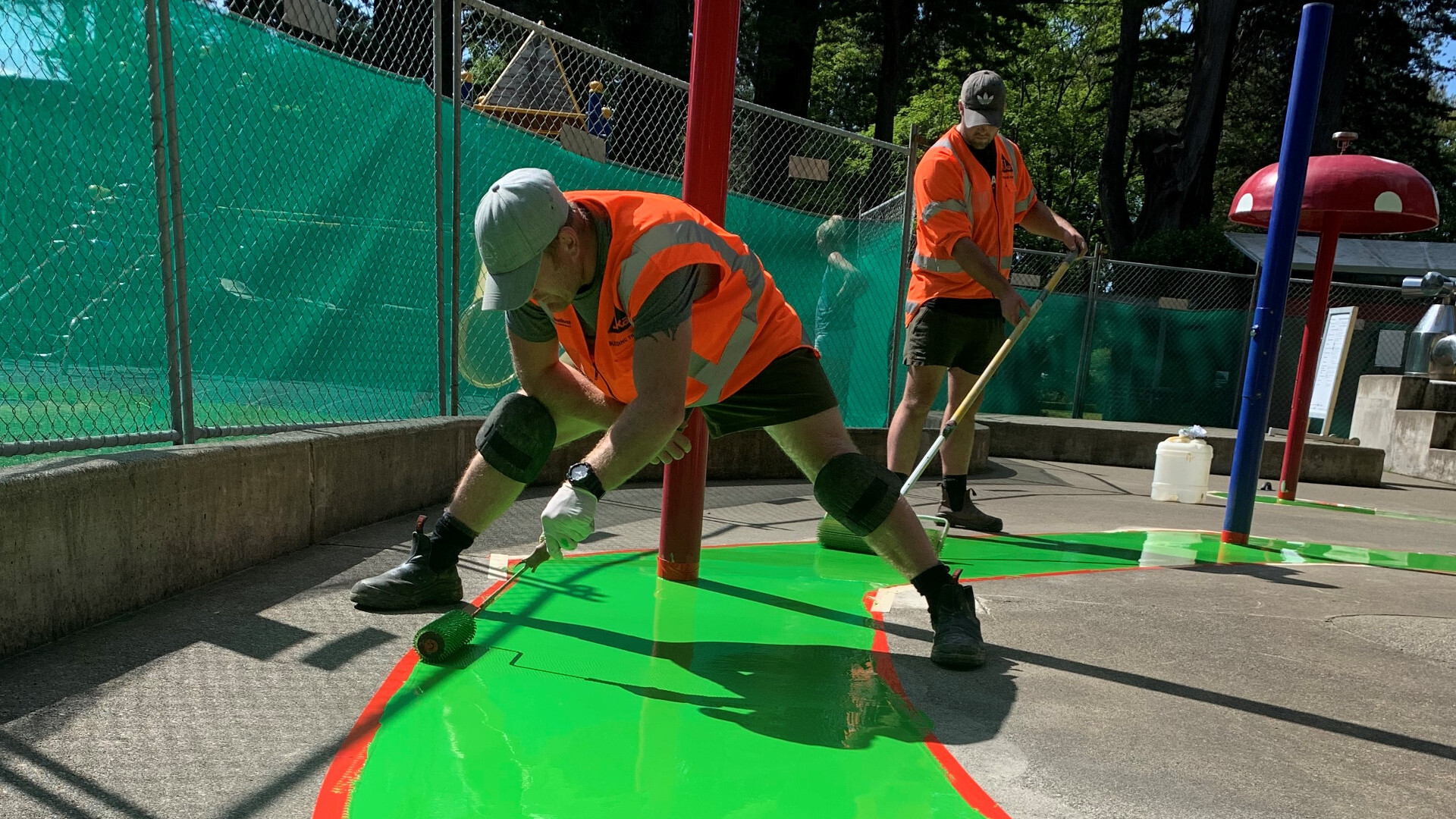 Queens Park play area 3305 16 9